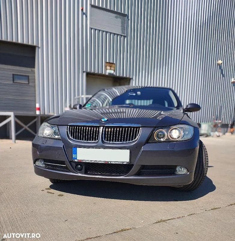 Culoaregri Utilizat 2007 BMW 325 Executive Berlinǎ | 4.900 EUR - Imagine 1/4