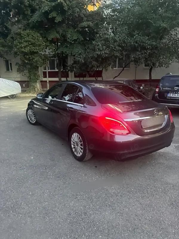 Second-hand Mercedes C200 115 CP (84 kW) 2015 Berlinǎ