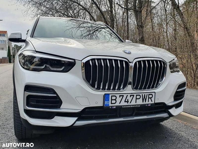 Culoarealb Utilizat 2022 BMW X5 Sport Line SUV | 54.400 EUR (Super Preț) - Imagine 1/4