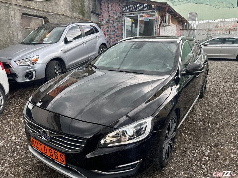 Utilizat 2016 Volvo V60 Break | 9.999 EUR - Imagine 1/4