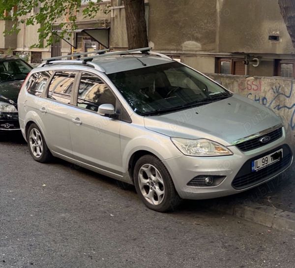 Argintiu Utilizat 2009 Ford Focus Berlinǎ | 2.950 EUR (Puțin scump) - Imagine 1/4