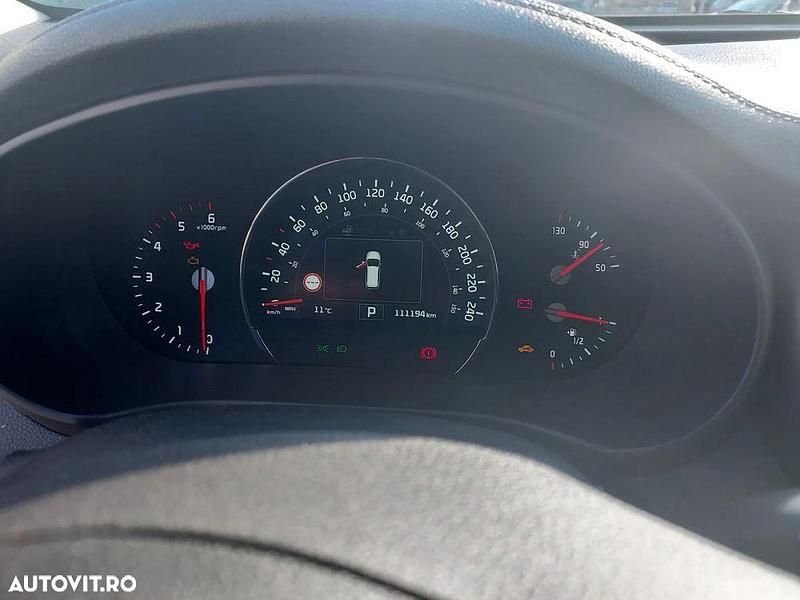 Culoaregri Utilizat 2015 Kia Sorento Spirit SUV | 22.000 EUR - Imagine 1/4