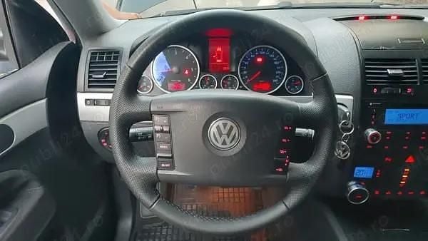 Second-hand VW Touareg 174 CP (127 kW) 2008 Negru SUV