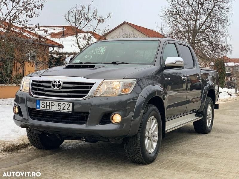 Second-hand Toyota HiLux 171 CP (125 kW) 2015 Culoaregri Pickup