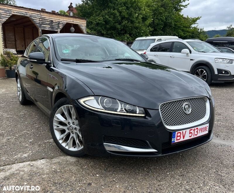Second-hand Jaguar XF Premium Luxury 190 CP (139 kW) 2013 Negru Berlinǎ