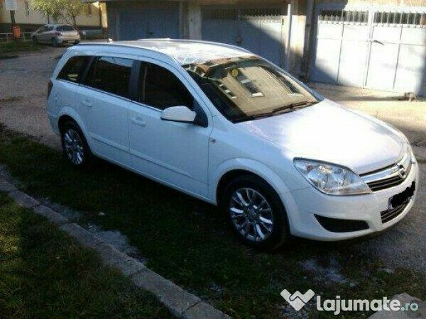 Alb Utilizat 2009 Opel Astra Break | 3.000 EUR (Preț OK) - Imagine 1/4