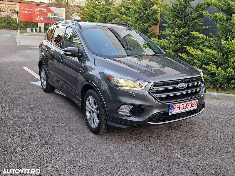 Second-hand Ford Kuga 120 CP (88 kW) 2018 Culoaregri SUV