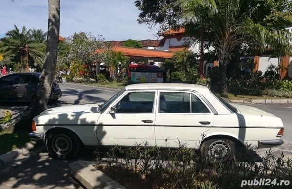 Second-hand Mercedes 200 75 CP (55 kW) 1978 Berlinǎ