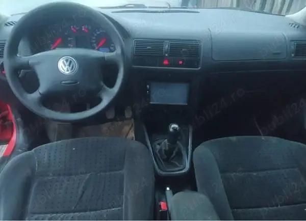 Second-hand VW Golf IV 101 CP (74 kW) 2001 Hatchback