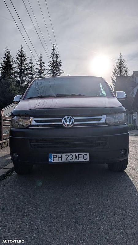Culoarerosu Utilizat 2009 VW T5 Van | 7.900 EUR (Preț OK) - Imagine 1/4