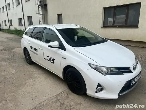 Utilizat 2014 Toyota Auris Hybrid Break | 6.700 EUR (Preț bun) - Imagine 1/4