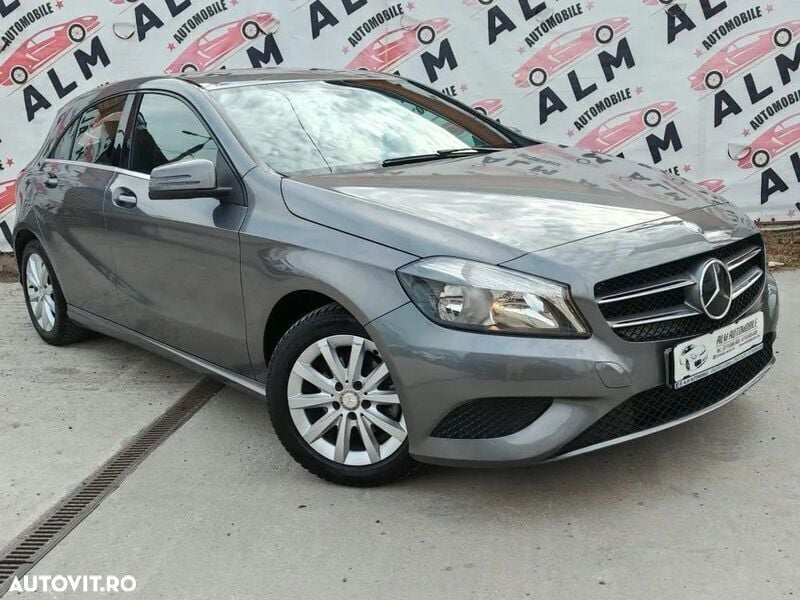 Gri Utilizat 2014 Mercedes A180 Hatchback | 10.990 EUR (Preț OK) - Imagine 1/4