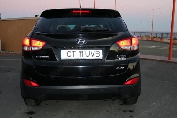 Second-hand Hyundai ix35 Premium 194 CP (142 kW) 2012 Negru SUV