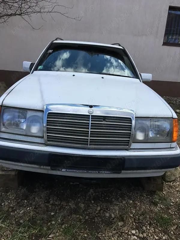 Utilizat 1993 Mercedes 300 Break | 1.950 EUR - Imagine 1/4
