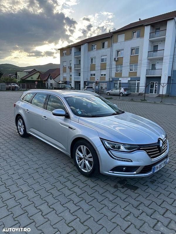 Second-hand Renault Talisman Intens 160 CP (117 kW) 2019 Culoareargint Break