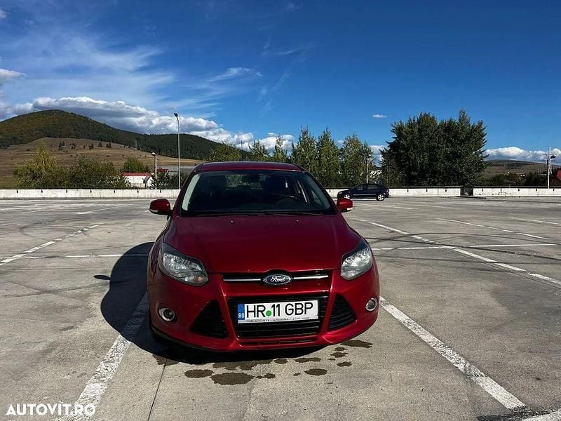 Culoarealte culori Utilizat 2011 Ford Focus Titanium Hatchback | 4.150 EUR (Preț OK) - Imagine 1/4