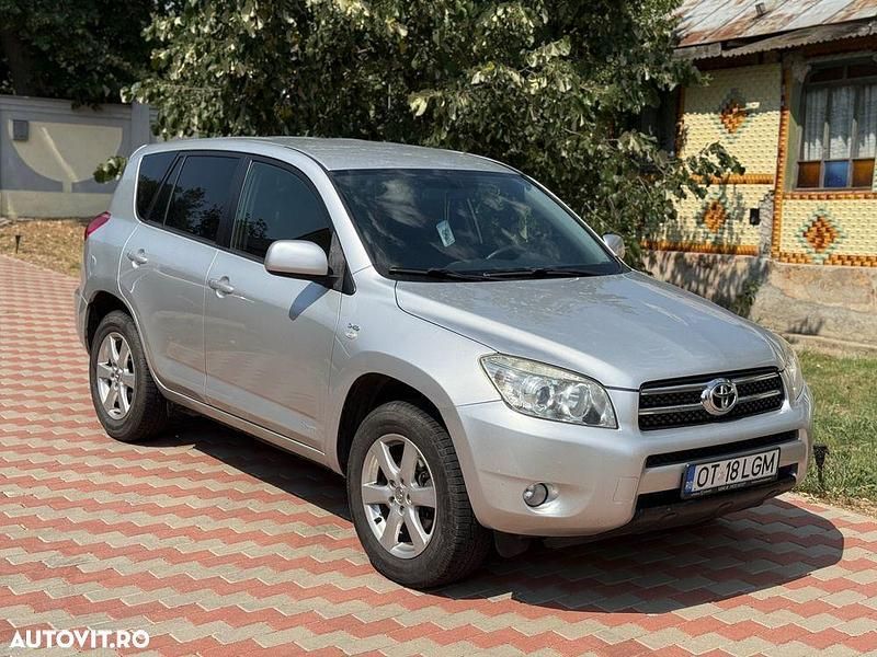 Argint Utilizat 2007 Toyota RAV4 Sport SUV | 5.300 EUR (Scump) - Imagine 1/4