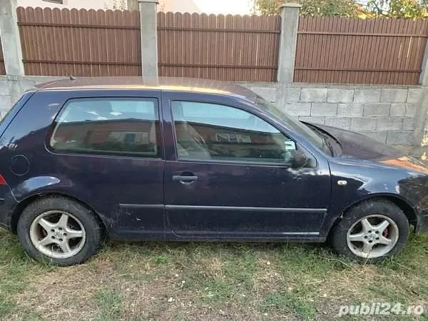 Utilizat 2000 VW Golf IV Berlinǎ | 1.000 EUR - Imagine 1/2