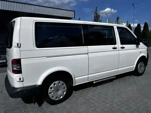 Second-hand VW Caravelle 140 CP (102 kW) 2012 Alb Monovolum