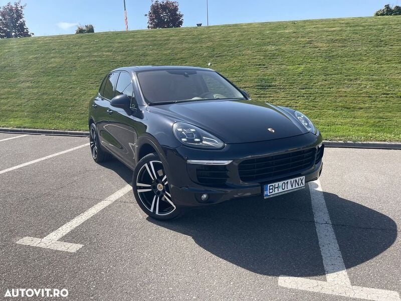 Albastru Utilizat 2015 Porsche Cayenne SUV | 24.990 EUR (Preț OK) - Imagine 1/4