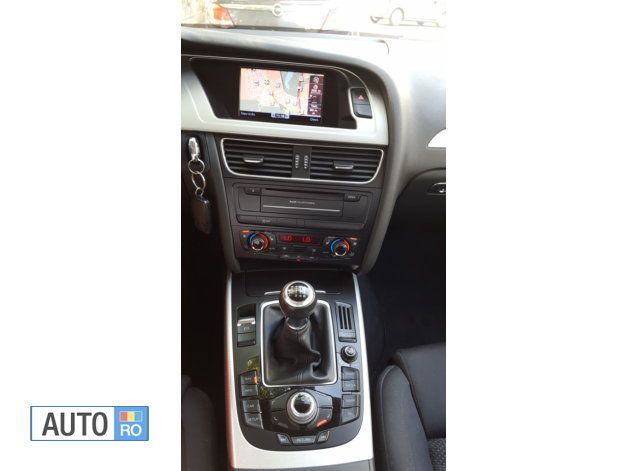 Second-hand Audi A4 S-Line 143 CP (105 kW) 2012 Negru Berlinǎ