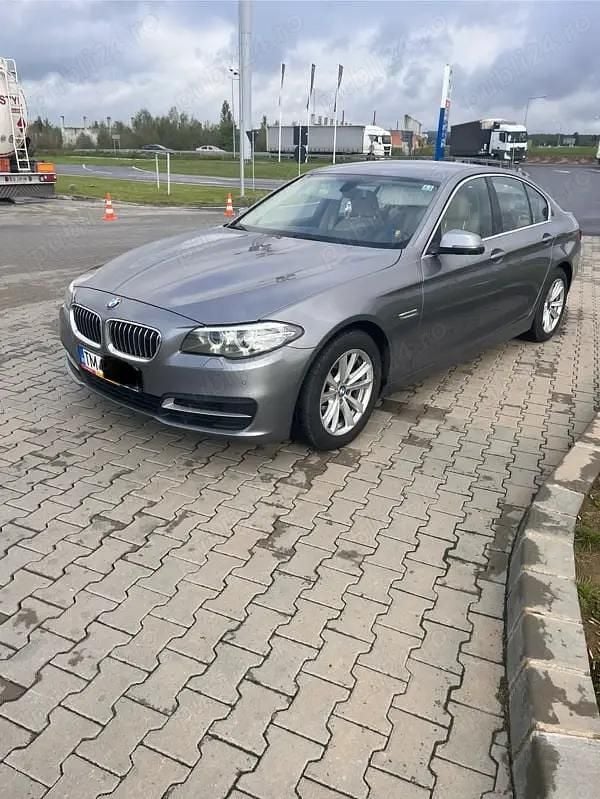 Utilizat 2015 BMW 520 Berlinǎ | 10.600 EUR (Super Preț) - Imagine 1/4