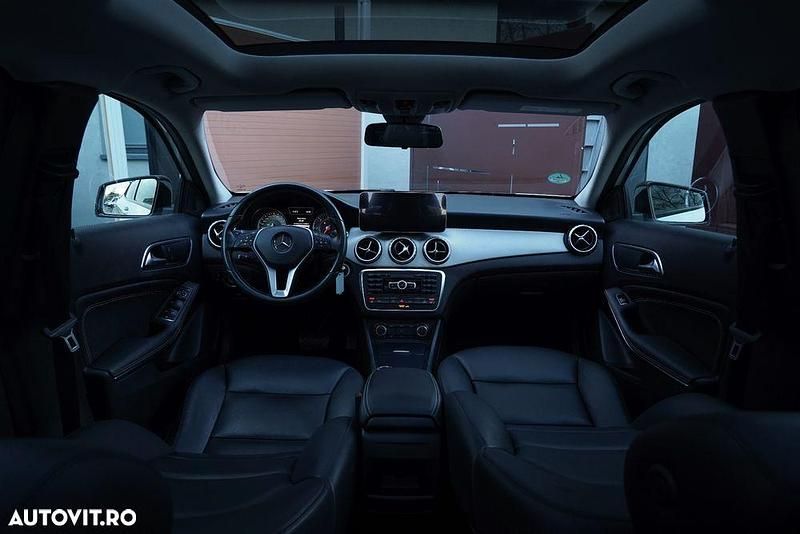 Second-hand Mercedes GLA200 AMG line 136 CP (100 kW) 2014 Culoarealb SUV