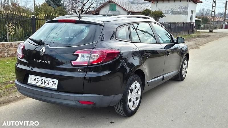 Second-hand Renault Mégane GrandTour Expression 90 CP (66 kW) 2011 Culoarenegru Break