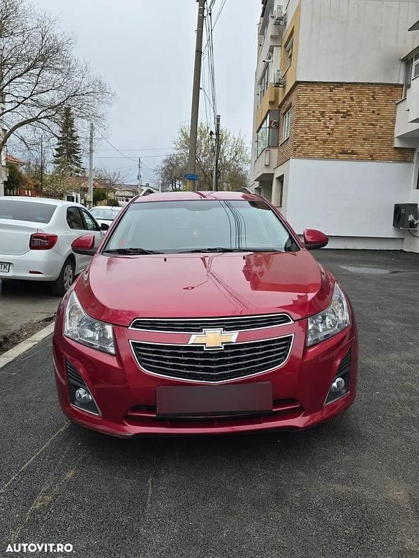 Rosu Utilizat 2012 Chevrolet Cruze LT Break | 5.300 EUR (Preț OK) - Imagine 1/4