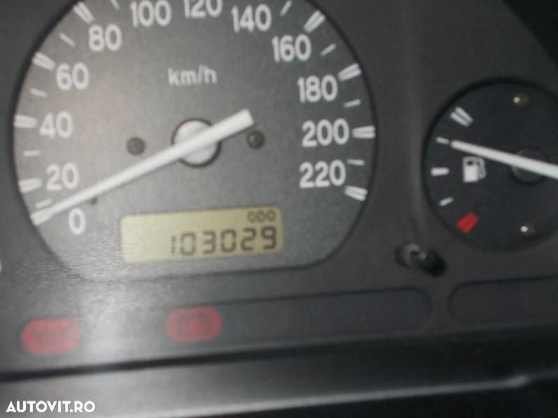 Gri Utilizat 2001 Rover 25 Coupe | 1.300 EUR - Imagine 1/4
