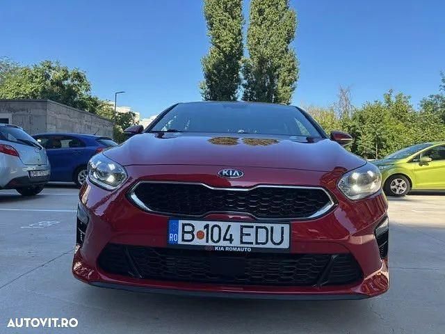 Culoarerosu Utilizat 2019 Kia Ceed Hatchback | 15.000 EUR (Preț OK) - Imagine 1/4