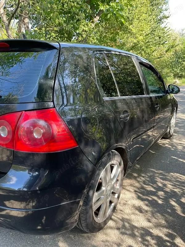 Utilizat 2005 VW Golf V Hatchback | 2.300 EUR (Preț OK) - Imagine 1/4