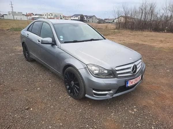 Second-hand Mercedes A220 163 CP (119 kW) 2013 Berlinǎ