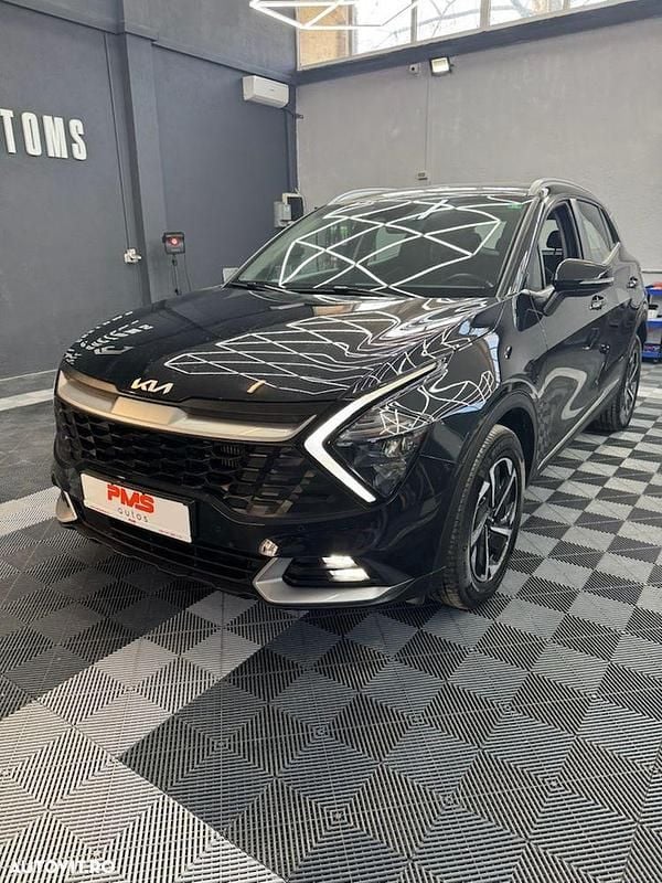 Culoarenegru Utilizat 2022 Kia Sportage SUV | 18.900 EUR (Super Preț) - Imagine 1/4