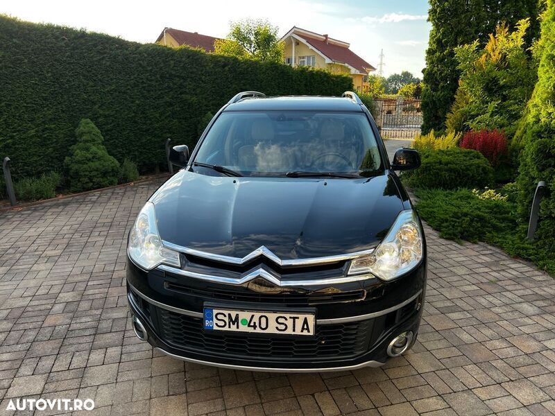 Negru Utilizat 2011 Citroën C-Crosser Comfort SUV | 6.150 EUR - Imagine 1/4