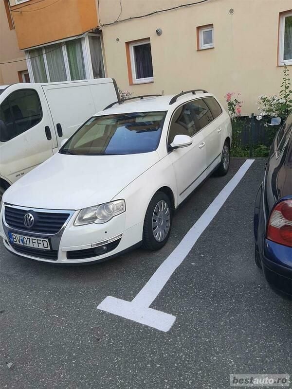 Alb Utilizat 2009 VW Passat Break | 2.700 EUR (Preț bun) - Imagine 1/4