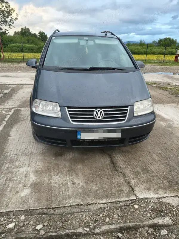 Albastru Utilizat 2005 VW Sharan Monovolum | 2.800 EUR - Imagine 1/4