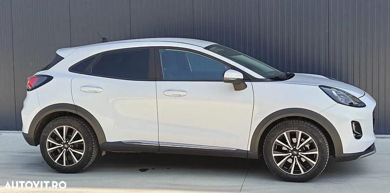 Second-hand Ford Puma Titanium 125 CP (91 kW) 2021 Culoarealb Hatchback