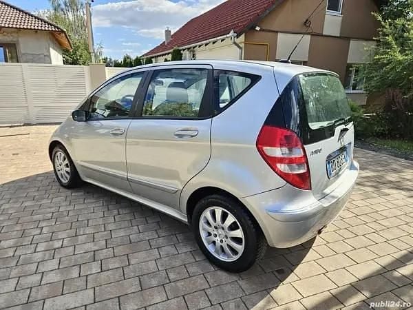 Second-hand Mercedes A180 120 CP (88 kW) 2007 Berlinǎ