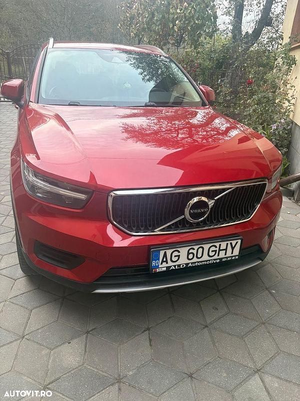 Second-hand Volvo XC40 Standard 150 CP (110 kW) 2019 Culoareportocaliu SUV