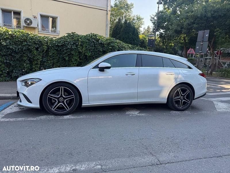 Culoarealb Utilizat 2020 Mercedes CLA180 AMG line Berlinǎ | 19.800 EUR (Super Preț) - Imagine 1/4