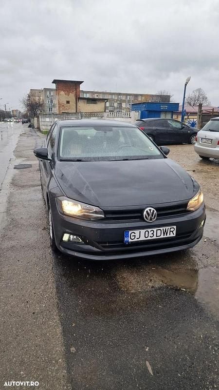 Culoaregri Second-hand 2018 VW Polo Trendline Hatchback | 9.300 EUR (Preț OK) - Imagine 1/4