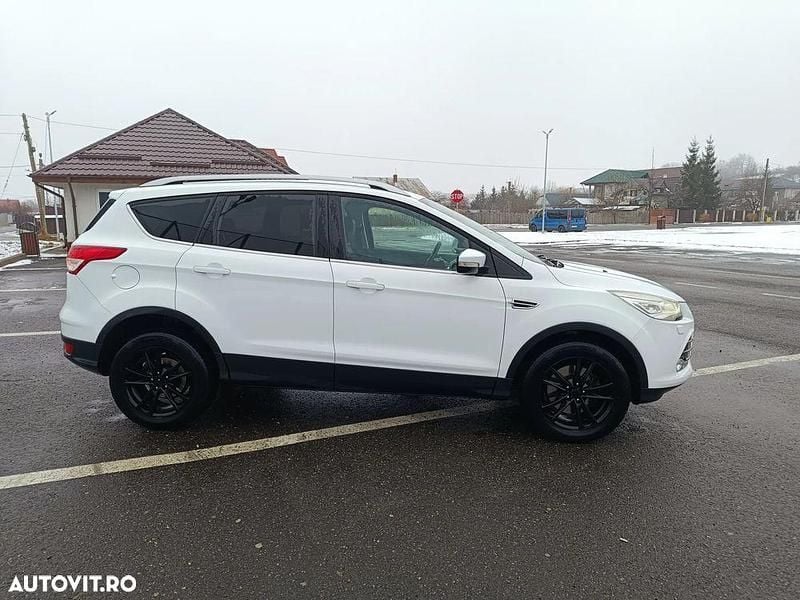 Second-hand Ford Kuga Titanium 140 CP (102 kW) 2013 Culoarealb SUV