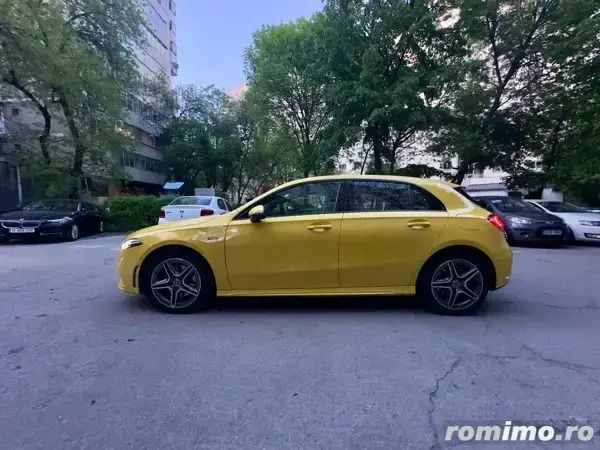 Galben Utilizat 2020 Mercedes A250 AMG line Hatchback | 29.400 EUR - Imagine 1/4
