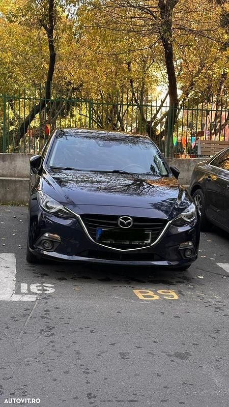 Culoarealbastru Utilizat 2016 Mazda 3 Hatchback | 11.500 EUR (Preț OK) - Imagine 1/4