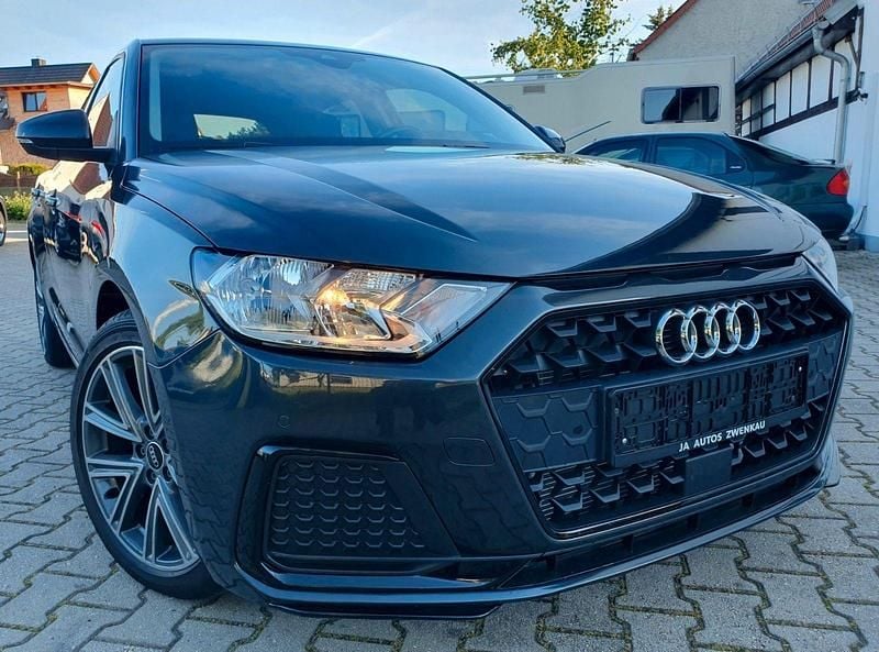 Utilizat 2023 Audi A1 Sportback Advanced Hatchback | 23.028 EUR (Preț bun) - Imagine 1/1