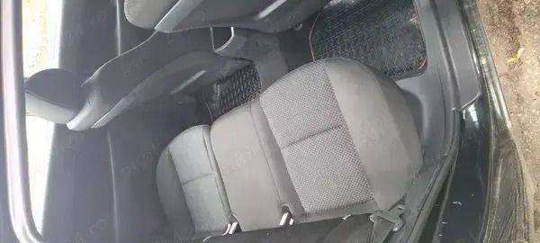Utilizat 2010 Hyundai i30 Hatchback | 5.000 EUR - Imagine 1/4