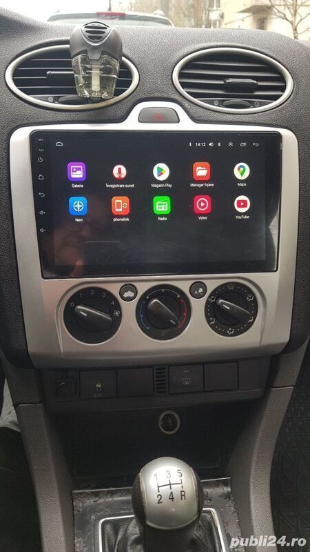 Second-hand Ford Focus 100 CP (73 kW) 2005 Albastru Hatchback