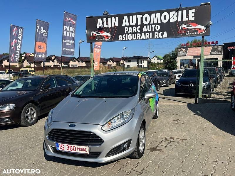 Second-hand Ford Fiesta Titanium 100 CP (73 kW) 2014 Culoareargint Hatchback