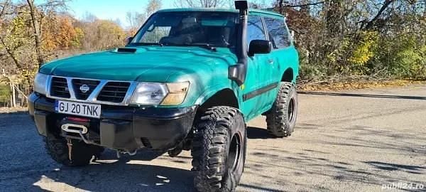 Utilizat 2004 Nissan Patrol SUV | 13.999 EUR - Imagine 1/2